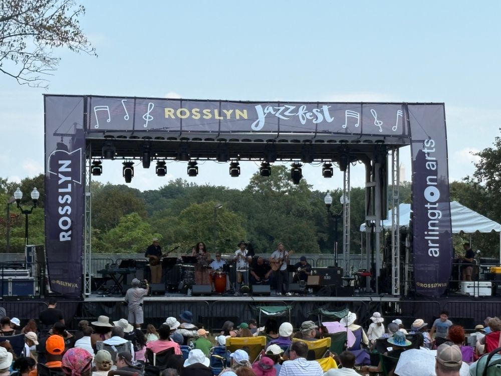 Picture of Son Cubano Subterraneo on stage at Rosslyn Jazzfest