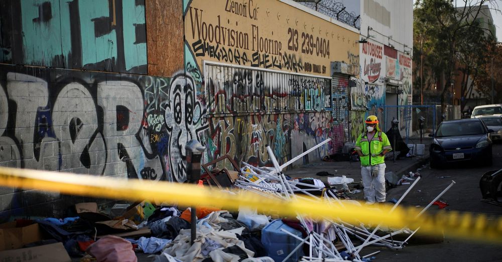 President Donald Trump on Thursday signed an executive order urging cities and states to clear homeless encampments and move people into treatment centers - a move that advocates for the homeless said would worsen the problem.