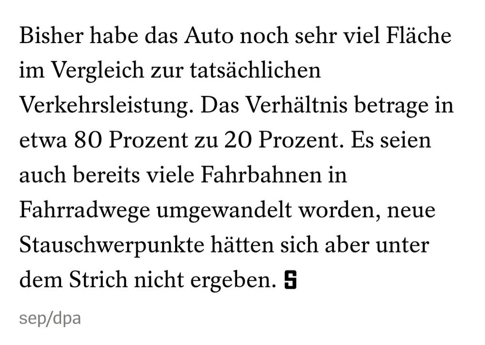 Zeitungsartikel aus Der Spiegel zur Flächennutzung. Autos verbrauchen mehr Fläche als andere Verkehrsmittel.