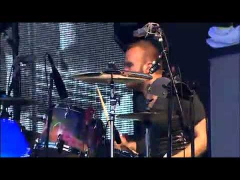 Coldplay - Cemeteries of London (Live @ Pinkpop 2011)