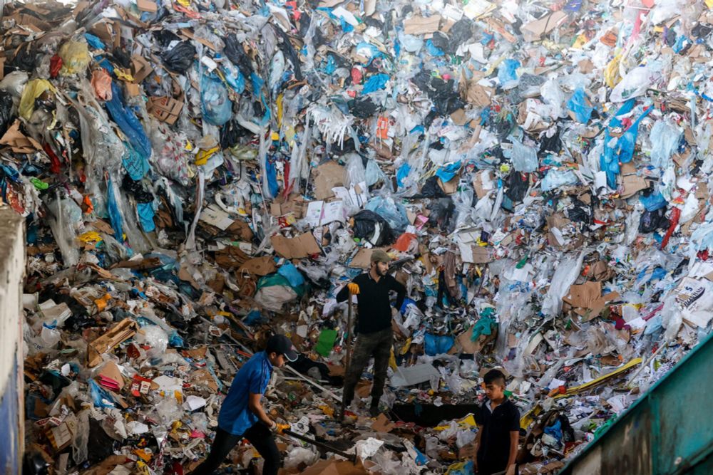 A Deadly Trade—Refugee Labor in Turkey and Europe's Plastic Waste - MERIP