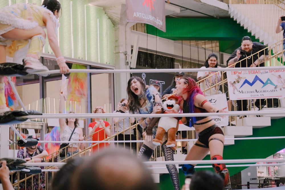 3 way wrestling match 