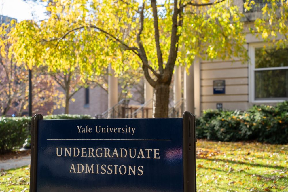 In first Yale class since the end of affirmative action, Black and Latine enrollment share remains stable, while Asian American decreases - Yale Daily News