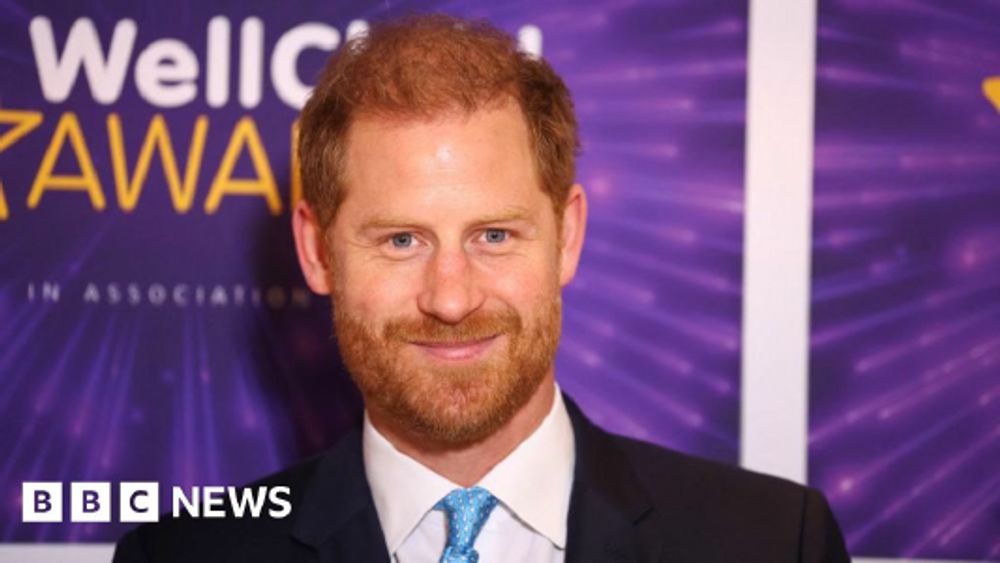 Prince Harry arrives in London for charity awards