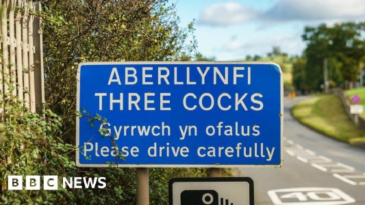 British Cycling apologises for the error citing a "autocorrect error" for the fault.