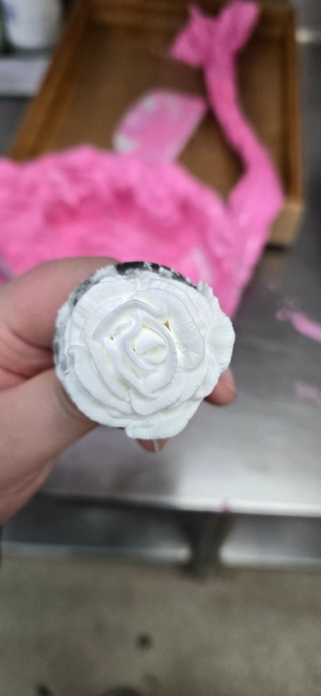 Whipped Cream frosting roses, hand piped