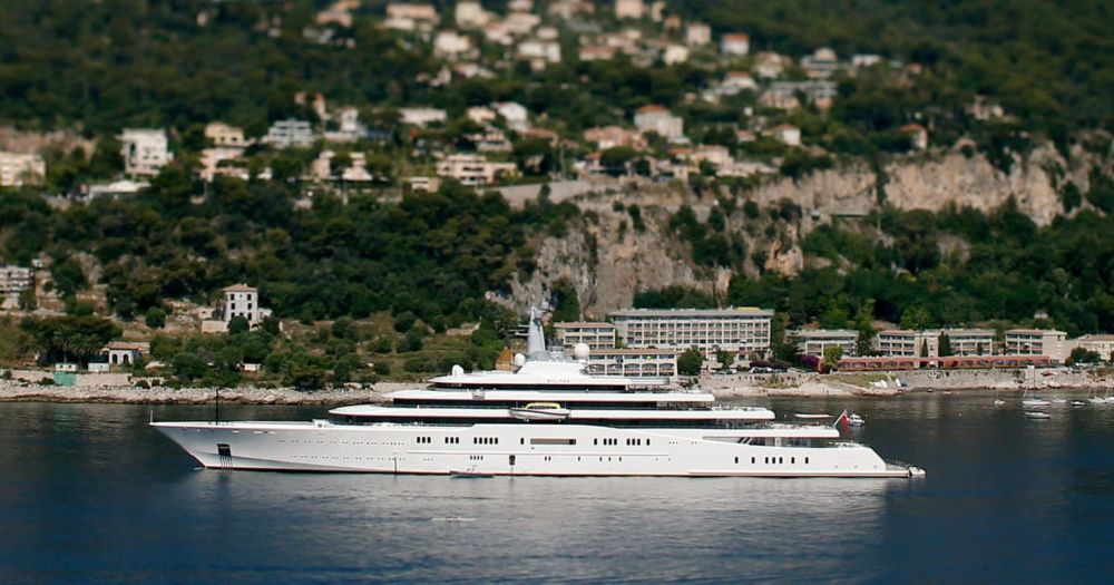 Never mind the war, the French Riviera still loves oligarchs