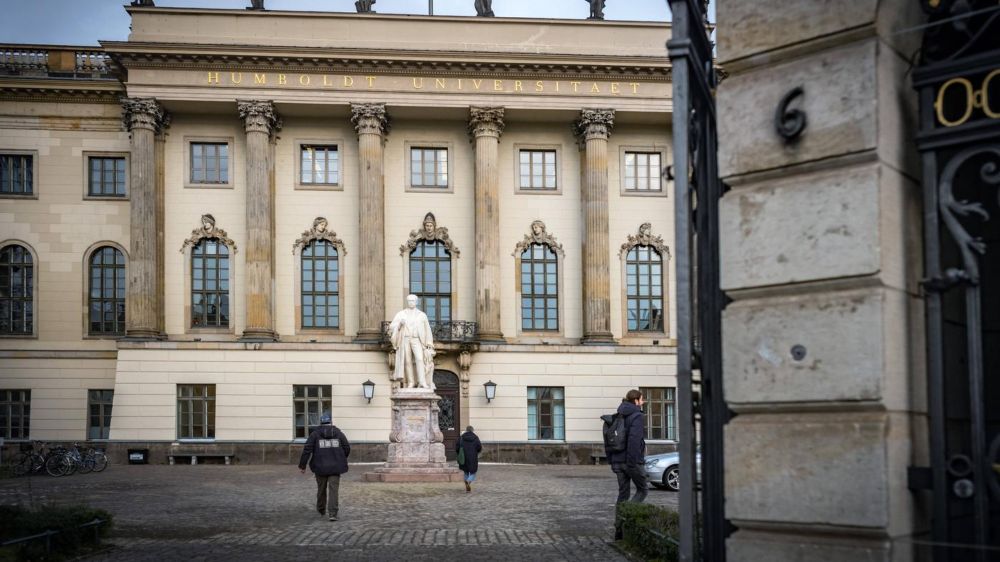 Nach Vorwürfen sexualisierter Belästigung: Beschuldigter Dozent kehrt nicht an die Humboldt-Univer...