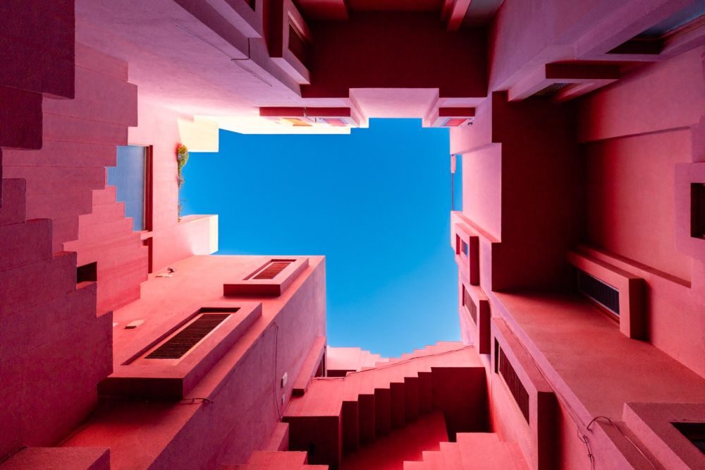 La Muralla Roja - la muraille rouge de Ricardo Bofill - 2Tout2Rien