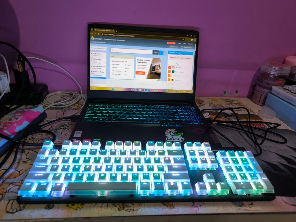 Modded HyperX Alloy Origins with the "Festive" lighting setting turned on