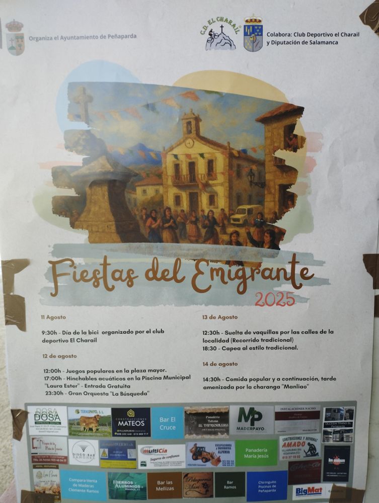 Cartel que anuncia las fiestas del emigrante. En la imagen una plaza típica de pueblo charro con adeanas bailando. Delante la iglesia y al fondo el ayuntamiento. Un edificio de piedra y paredes encaladas con un reloj y una campana en la parte superior.