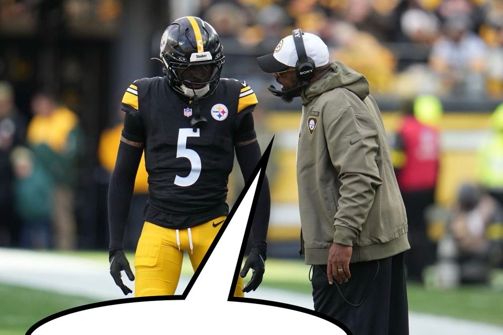 Mike Tomlin talking to Jalen Ramsey