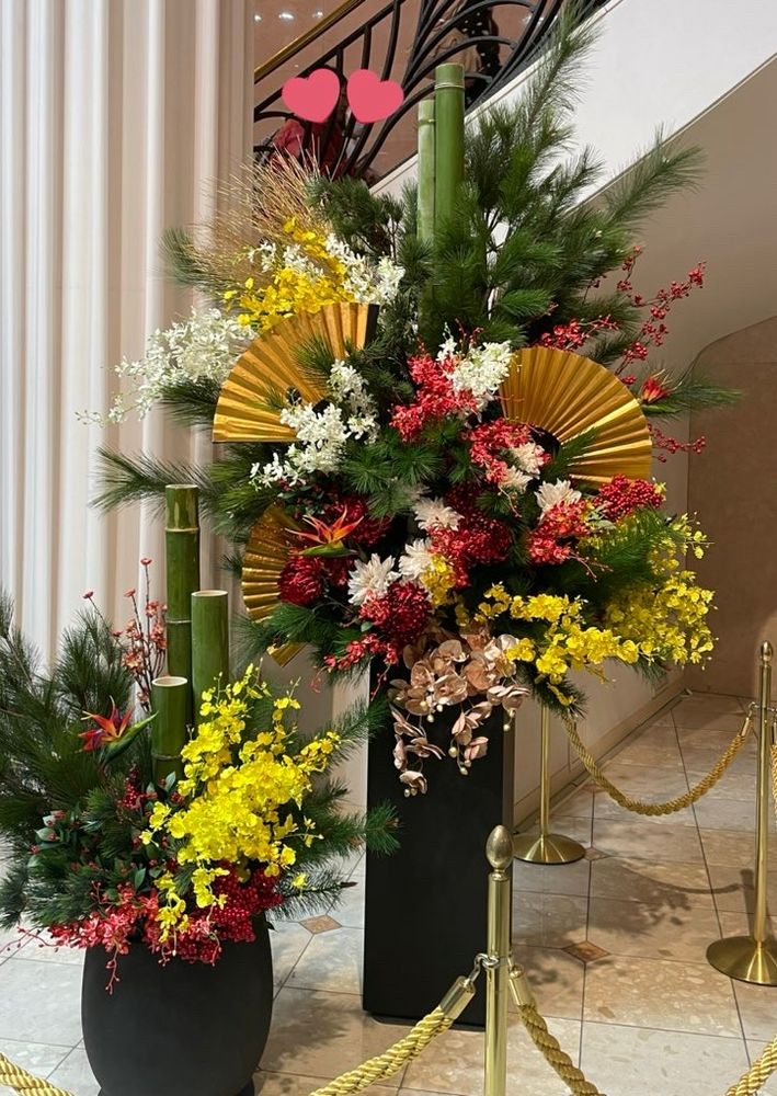 東京宝塚劇場のお正月のお花。