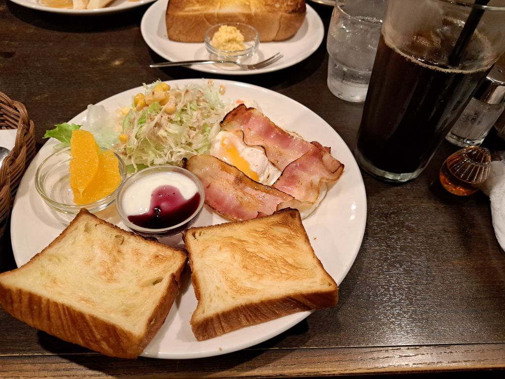 ベーコンエッグモーニング