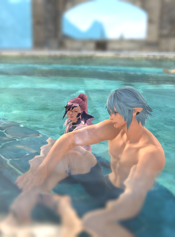 in game screenshot of vale (female au ra) and haurchefant sitting in a pool together.