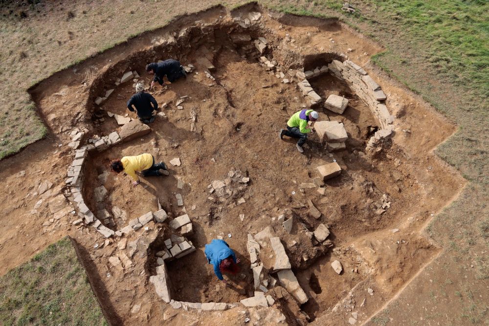 Blomuir Neolithic passage grave, Holm, Orkney, under excavation in 2024