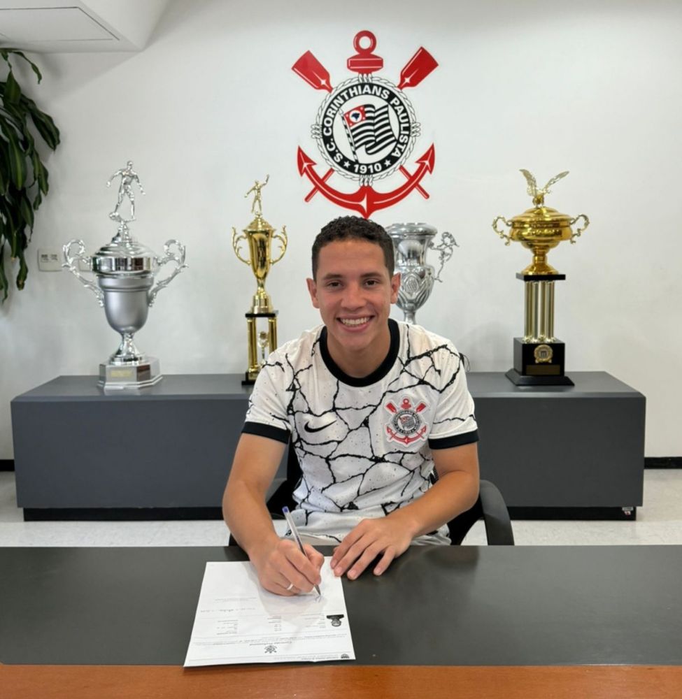 Corinthians acerta com meia ex-Guarani e chega a 54 contratações para a base em 2024; veja lista