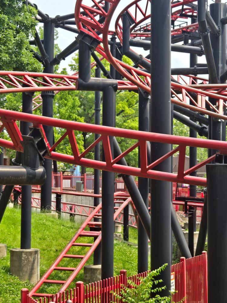 pandemonium @ six flags saint louis
