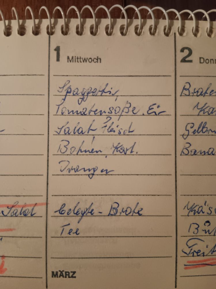 Ausschnitt aus dem Kalender der Köchin eines Freiburger Altenheims zum 1. März 1978. Was es damals zu essen gab, steht im Post.