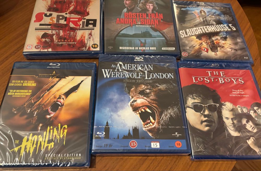 The Lost Boys
An American Werewolf in London
The Howling
Slaughterhouse 5
Don’t Look Now
Suspiria (the ”remake”)
