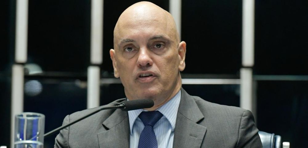 Moraes diz que brasileiros eram felizes antes das redes sociais e pressiona por regulação