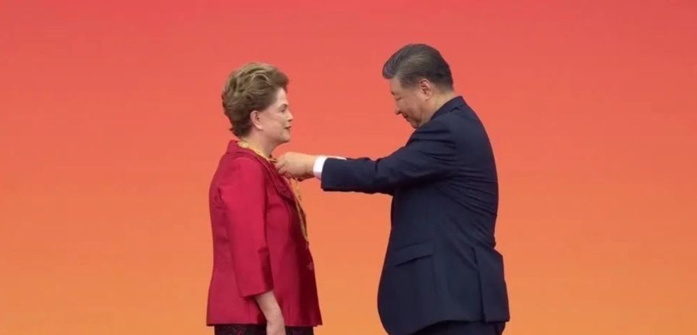 Dilma Rousseff recebe maior honraria da China das mãos de Xi Jinping