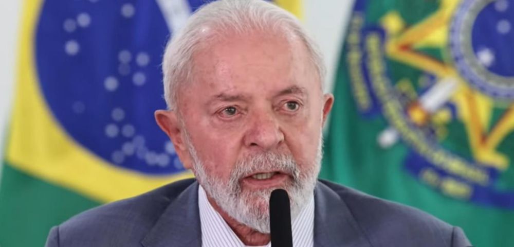 Lula se reúne com reitores de universidades federais para discutir greve dos professores