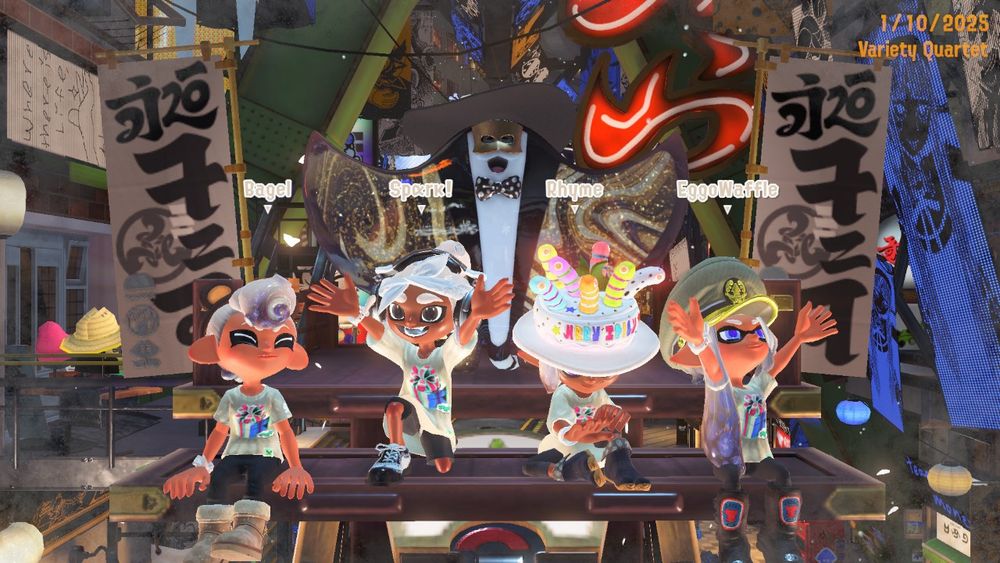 Why are Bagel's eyes closed in all my pictures of this pose this time lol??
Spark and I gesturing victoriously to the crowd and Rhyme waving to someone below.