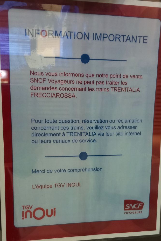 Affiche sncf pour dire aux clients trainitalia  va fan culo.