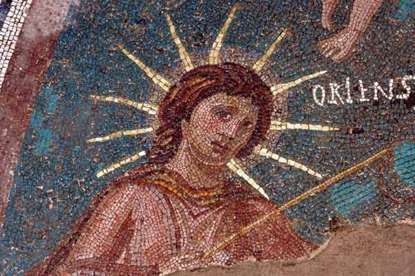 Sol 'Oriens' en el mosaico cosmológico de la casa del mitreo (Mérida, España)