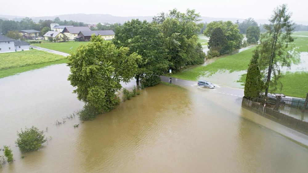 Unwetter in Mitteleuropa: Stromausfälle und erste Evakuierungen