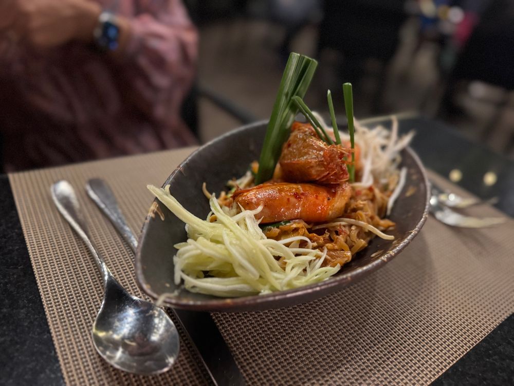 Pad Thai with prawns