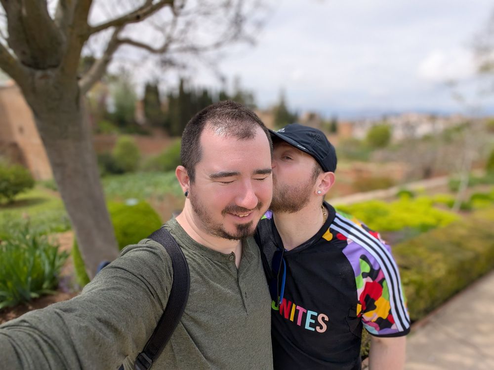 Photo of Steve and Mike in Alhambra/Generalife Gardens