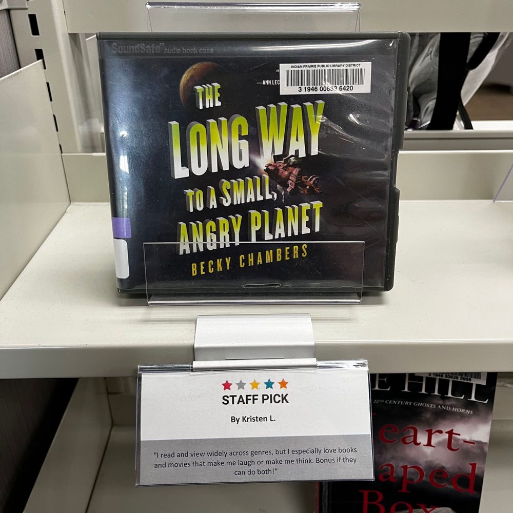 Audiobook "The Long Way To A Small, Angry Planet" by Becky Chambers.