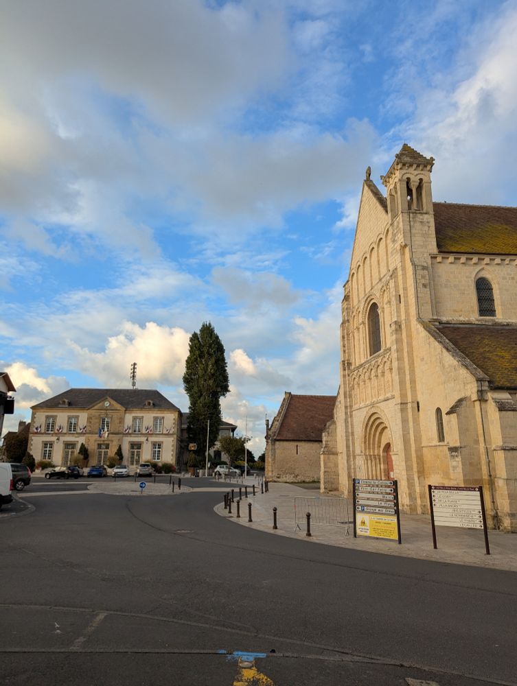Church and town hall in Ouistreham.