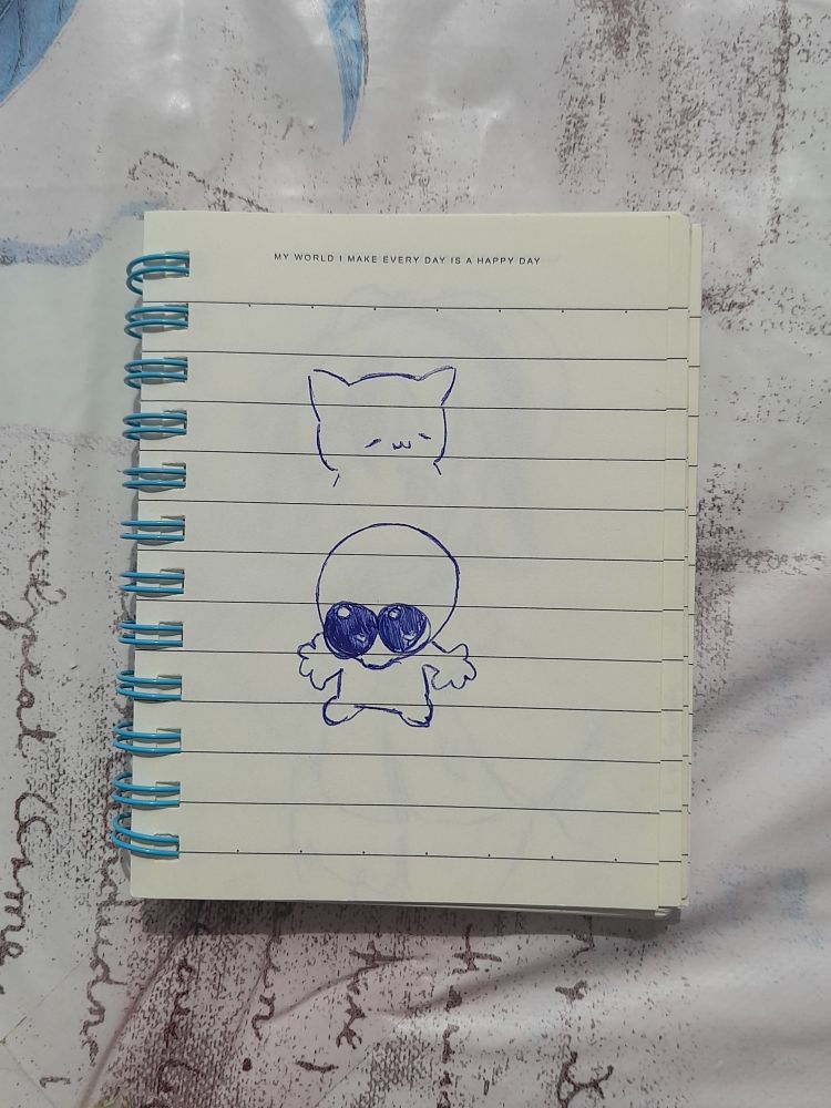 desenho de um gatinho e uma criatura nanica com cabeça grande e olhos implorando por alguma coisa