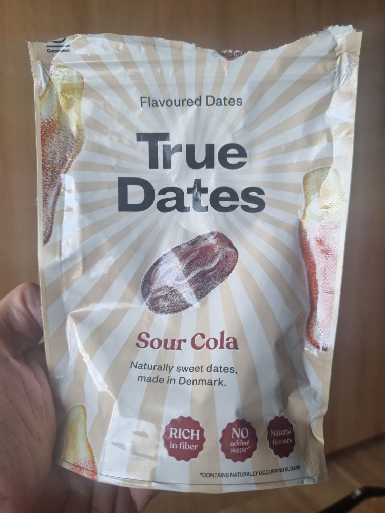 True Dates med sour cola smag 