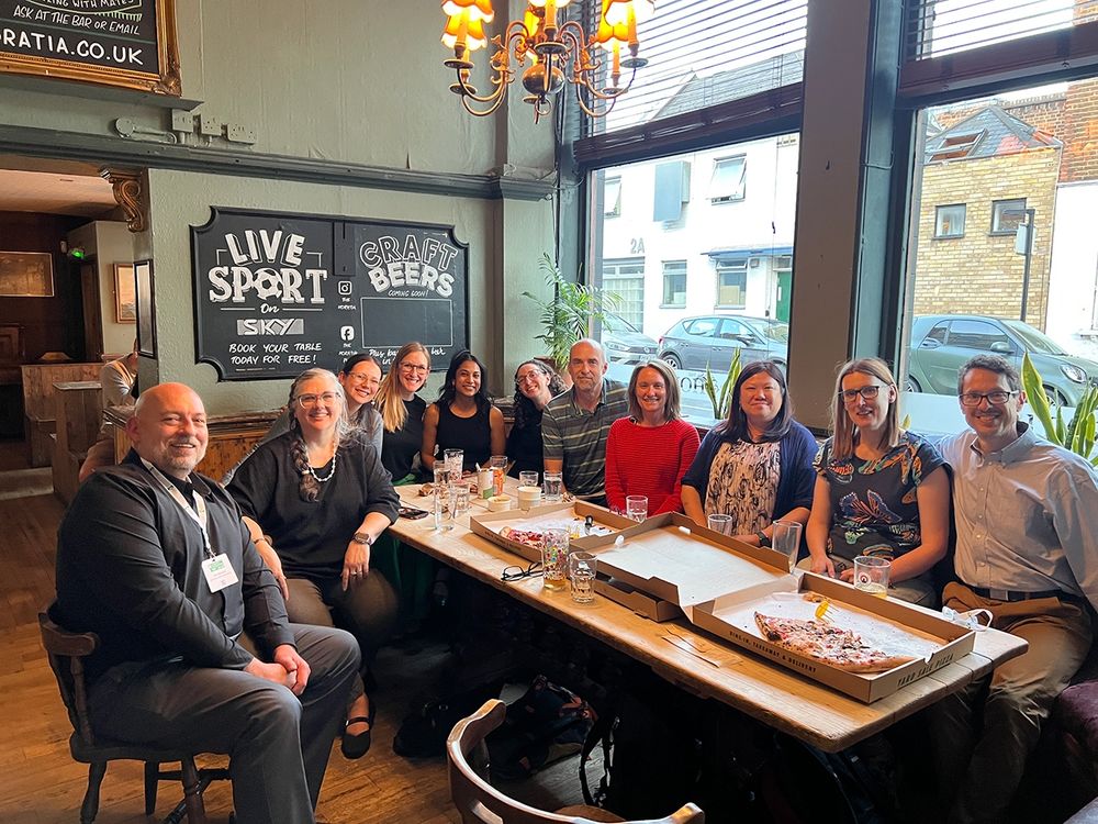 Colleagues and friends of the Open Education Network enjoyed an informal lunch in London on Day 1 of #OER25.