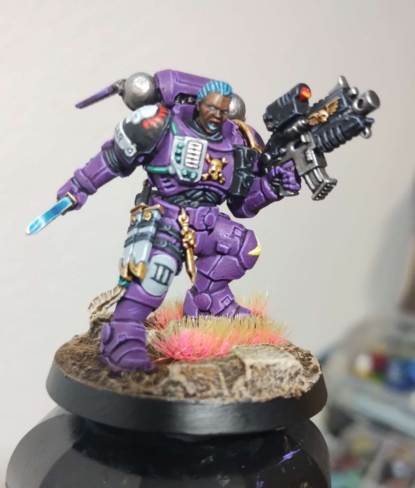 Femme Space Marine Phobos Lieutenant 