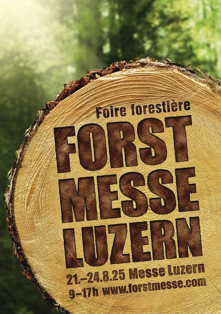 Coupe transversale d’un tronc d’arbre avec les cernes annuels et le texte: Forstmesse Luzern, 21-24.8.25, 9h–17h, www.forstmesse.com