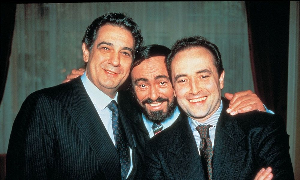 The Three Tenors. As in like TENNERS. 10 English pounds, three of them is thirty, which you'd need THREE TENORS. You get it now?