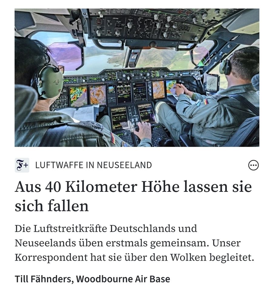 Artikel-Überschrift: Luftwaffe in Neuseeland Aus 40 Kilometer Höhe lassen sie sich fallen