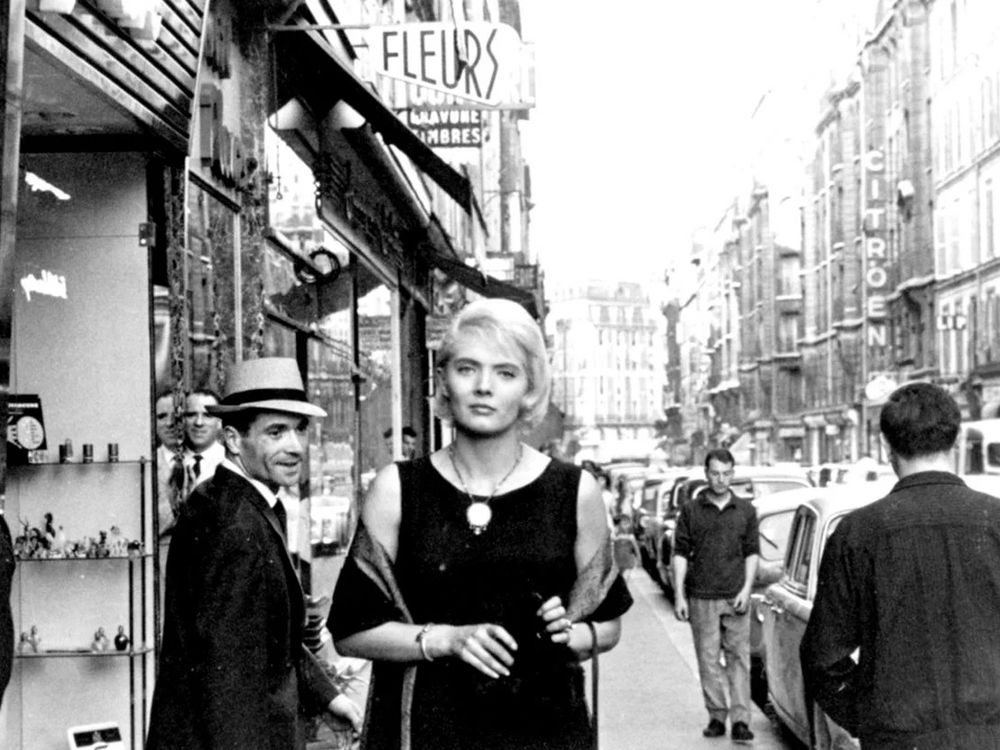 Cleo from 9 to 7
