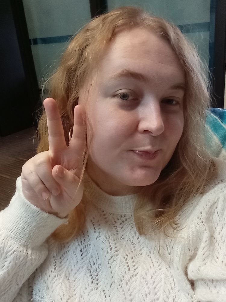 still happy and glowing yet dead eyesss