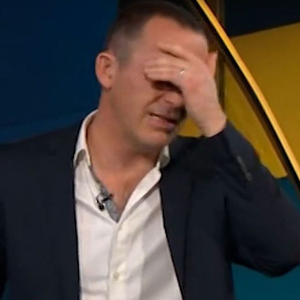 Martin Lewis, hand on head in disappointment 