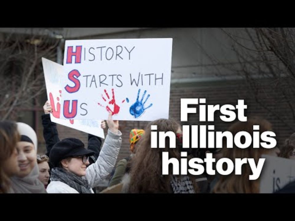 UIC undergraduate housing workers make history