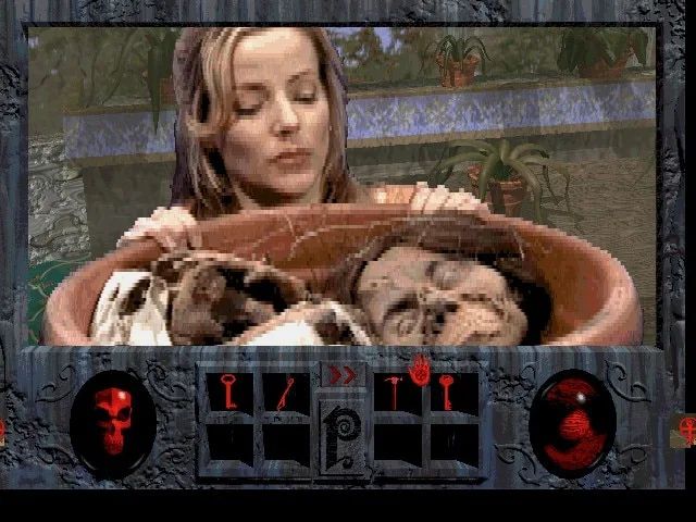 Screen de Phantasmagoria, où l'héroïne regarde dans un panier contenant une tête et autres machins du genre
