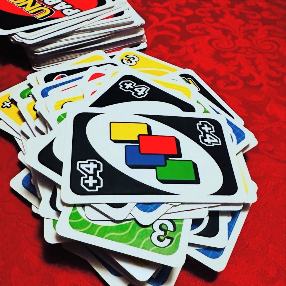 An UNO card deck 