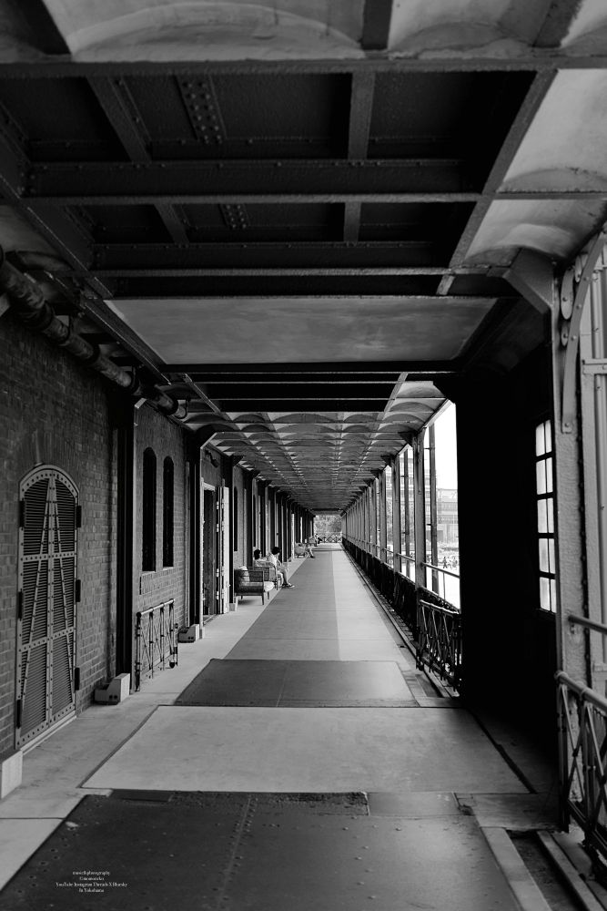 横浜 赤レンガ倉庫2号館2階バルコニー