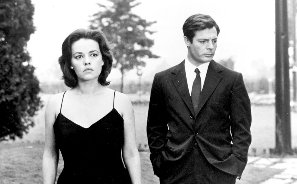 Jeanne Moreau and Marcello Mastroianni in LA NOTTE. 